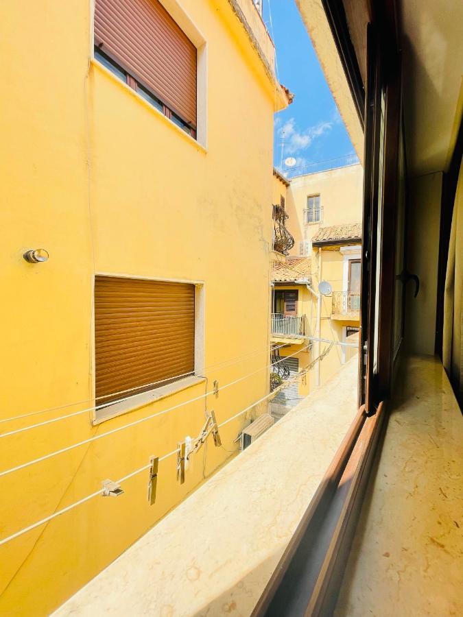 Casa Dionysius Lejlighed Taormina Eksteriør billede